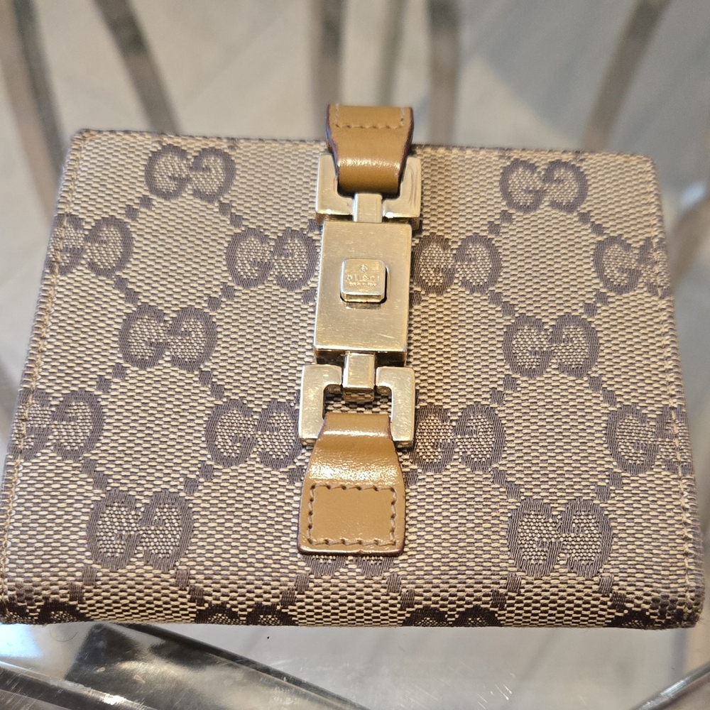 GucciVintage GG Canvas Jackie Compact Bifold Compact Wallet Pre-owned Excellent - Picture 5 of 17